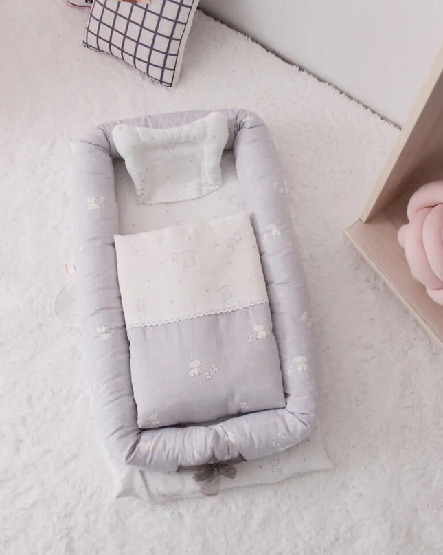 Portable Anti-Fright Bed for Newborns